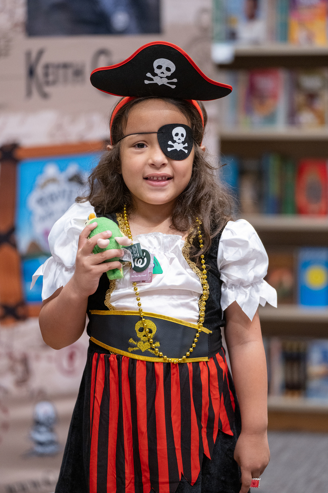 Little girl pirate